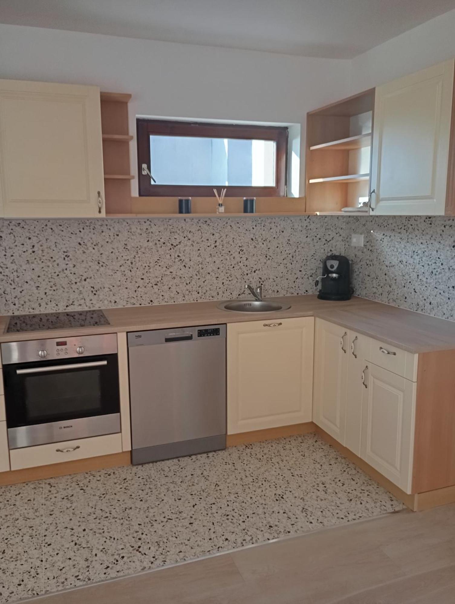דירות אומיסאליי House Daniela מראה חיצוני תמונה